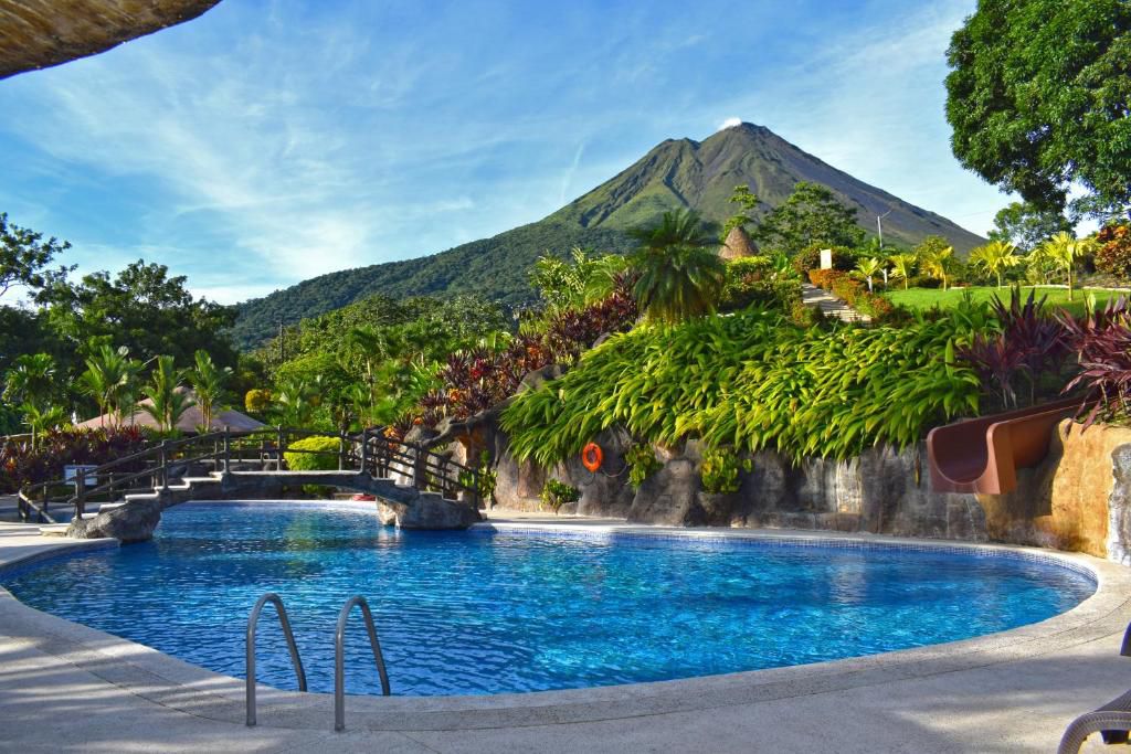 Best vacation package for $185 a day