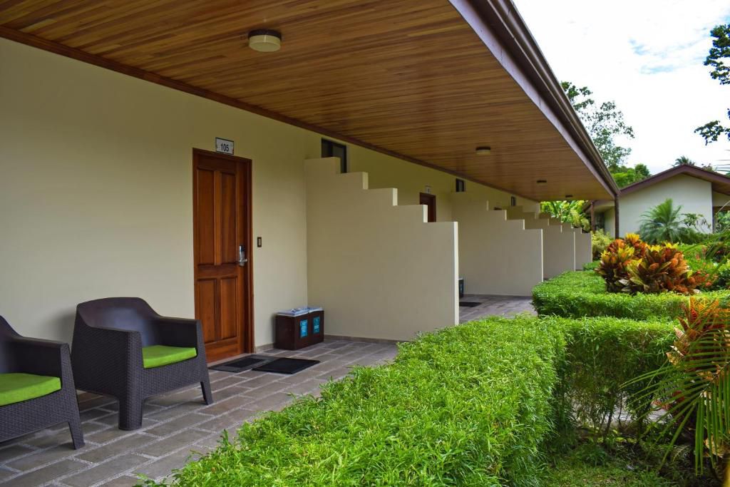 Best vacation package for $185 a day